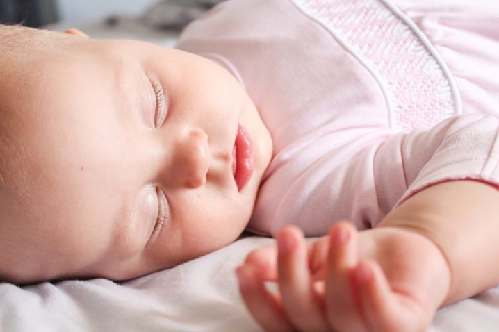 妊娠後期の寝汗がひどい！首や頭の寝汗の原因と7つの対処法 はじめてママ