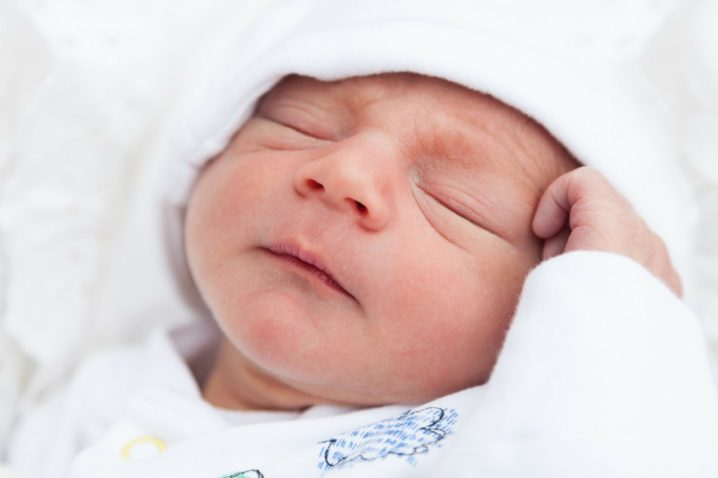 赤ちゃんの貧血を予防する5つの方法〜新生児の貧血の基準数値と症状、障害リスク はじめてママ